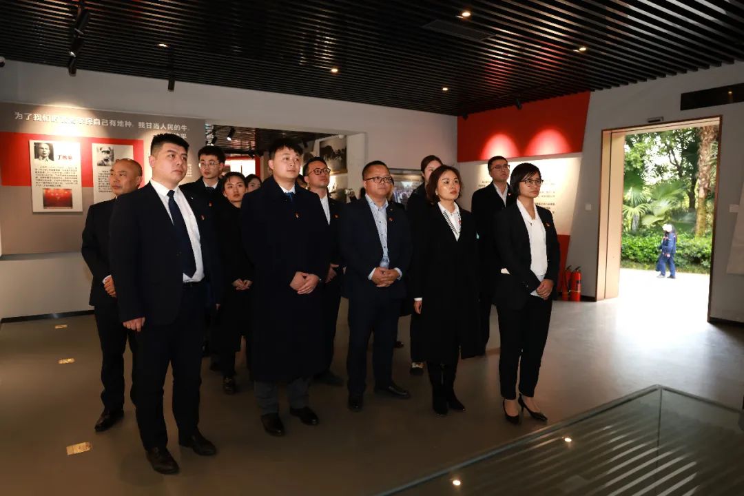 7792018d47ed707cb05d22cdc9cdfa4c.jpg 7792018d47ed707cb05d22cdc9cdfa4c.jpg