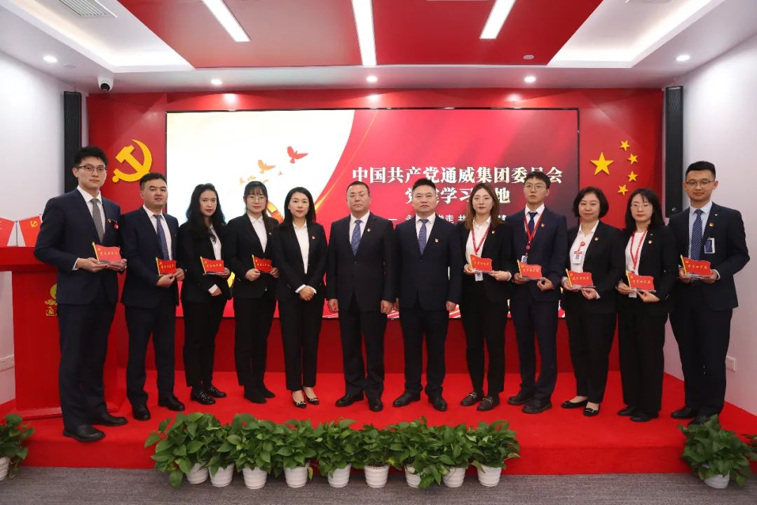 4b7458acf363920daea1437bc9130cd8.jpg 4b7458acf363920daea1437bc9130cd8.jpg