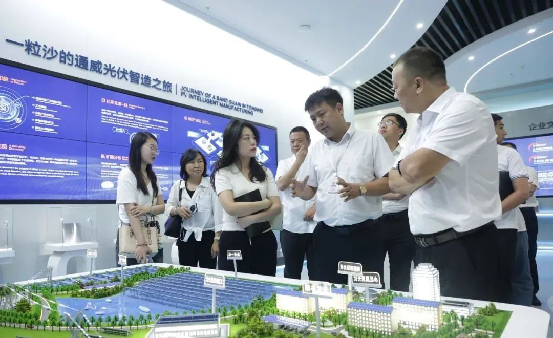 929ea79d5708d370c73065c4952bd7d4.jpg 929ea79d5708d370c73065c4952bd7d4.jpg